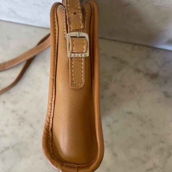 COACH Vintage British Tan Classic Kit Camera Crossbody Purse - Picture 10 of 16
